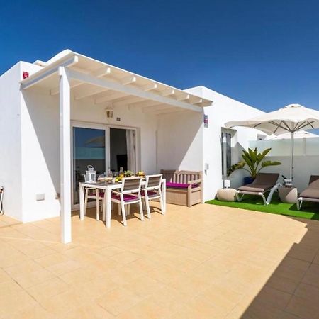 The Little White House, Suite Flower Beach 9 Playa Honda (Lanzarote) Exterior foto
